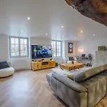 Charming House In The Heart Of Design & Comfort