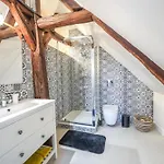 Charming House In The Heart Of Design & Comfort Senlis