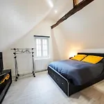 Charming House In The Heart Of Design & Comfort Nyaraló *